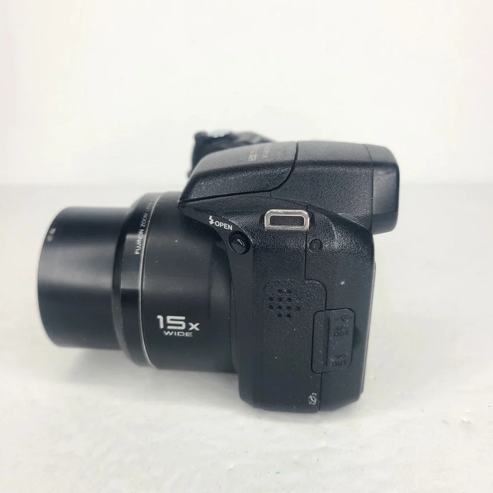 Fujifilm FinePix S2100HD‎ 10.0MP Digital Camera 15X Optical Zoom Black - TESTED